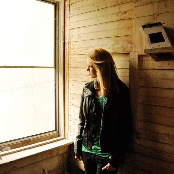 Meet your Posher, Stevie - Picture 1 of 1